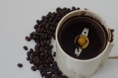 コーヒー豆の挽き方「機械挽き」の特徴