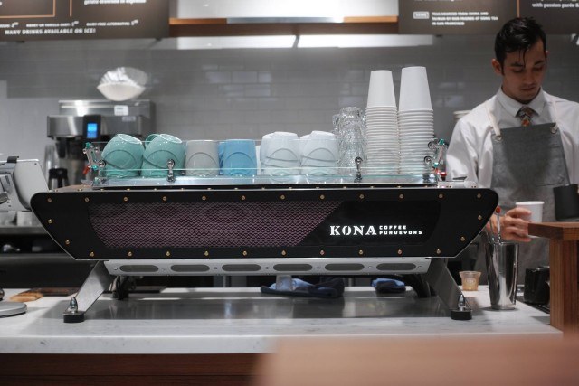 kona-coffee-purveyors_espresso-machine