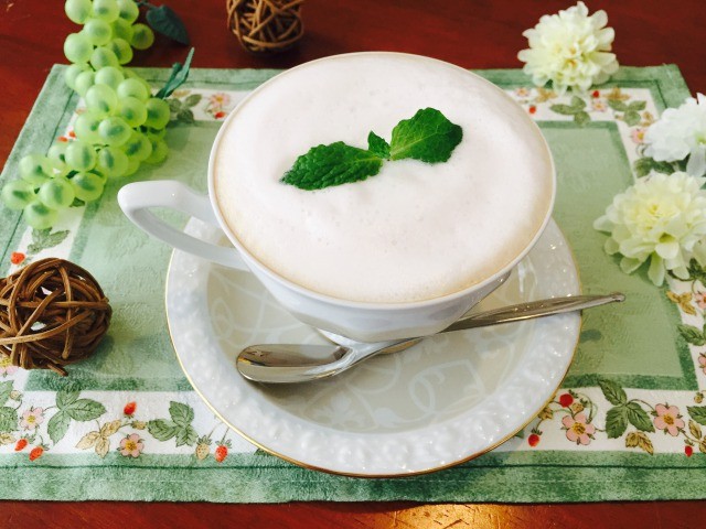 フォームドいちごミルクコーヒーの作り方【フォームドミルクのレシピ】