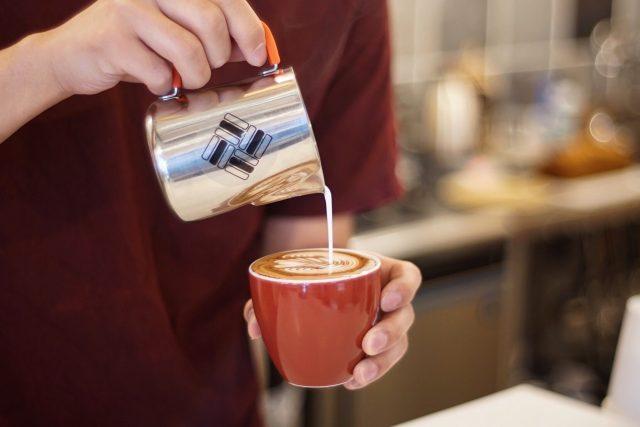 AERU COFFEE STOP latte art