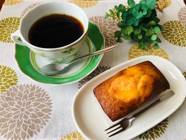 コーヒーとフルーツパウンドケーキの相性【フードペアリング】