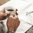 高齢者がコーヒーを控えるべき理由