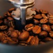 カフェインレスコーヒーのカフェイン除去法とは